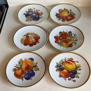 Porcelain Fruit Salad Dessert Plates with Gold Trim Mitterteich Germany
